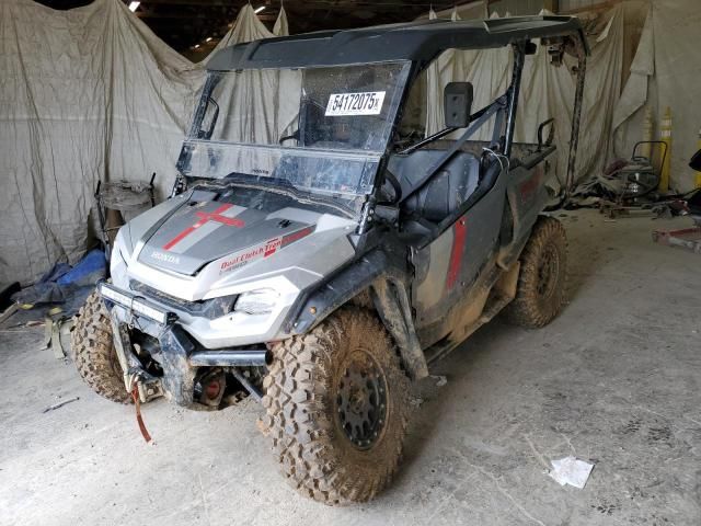 2025 Honda SXS1000 M5