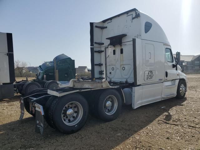 2016 Freightliner Cascadia 125 Semi Truck