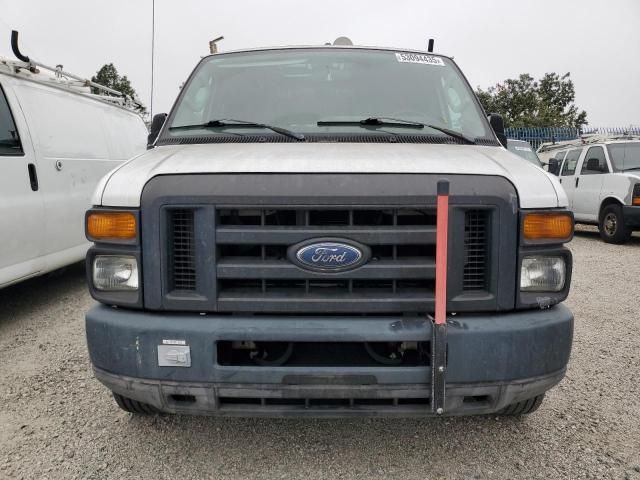 2010 Ford Econoline E250 van