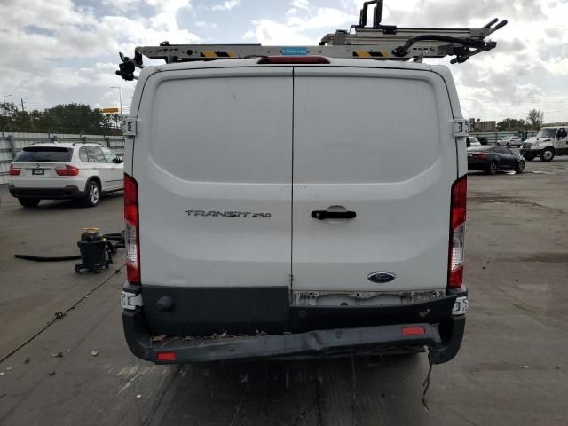 2018 Ford Transit T-250