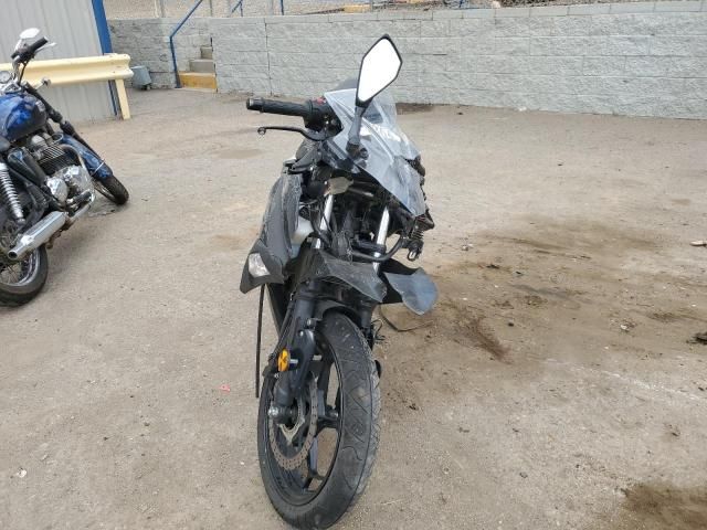 2014 Kawasaki EX300 B