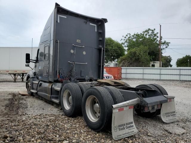 2022 Kenworth T680 Semi Truck