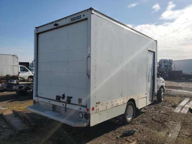 2019 Ford Econoline E350 Super Duty Cutaway Van