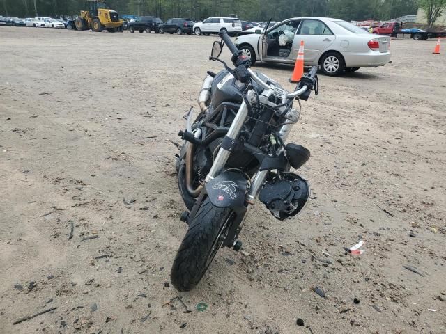 2009 Ducati Monster 696