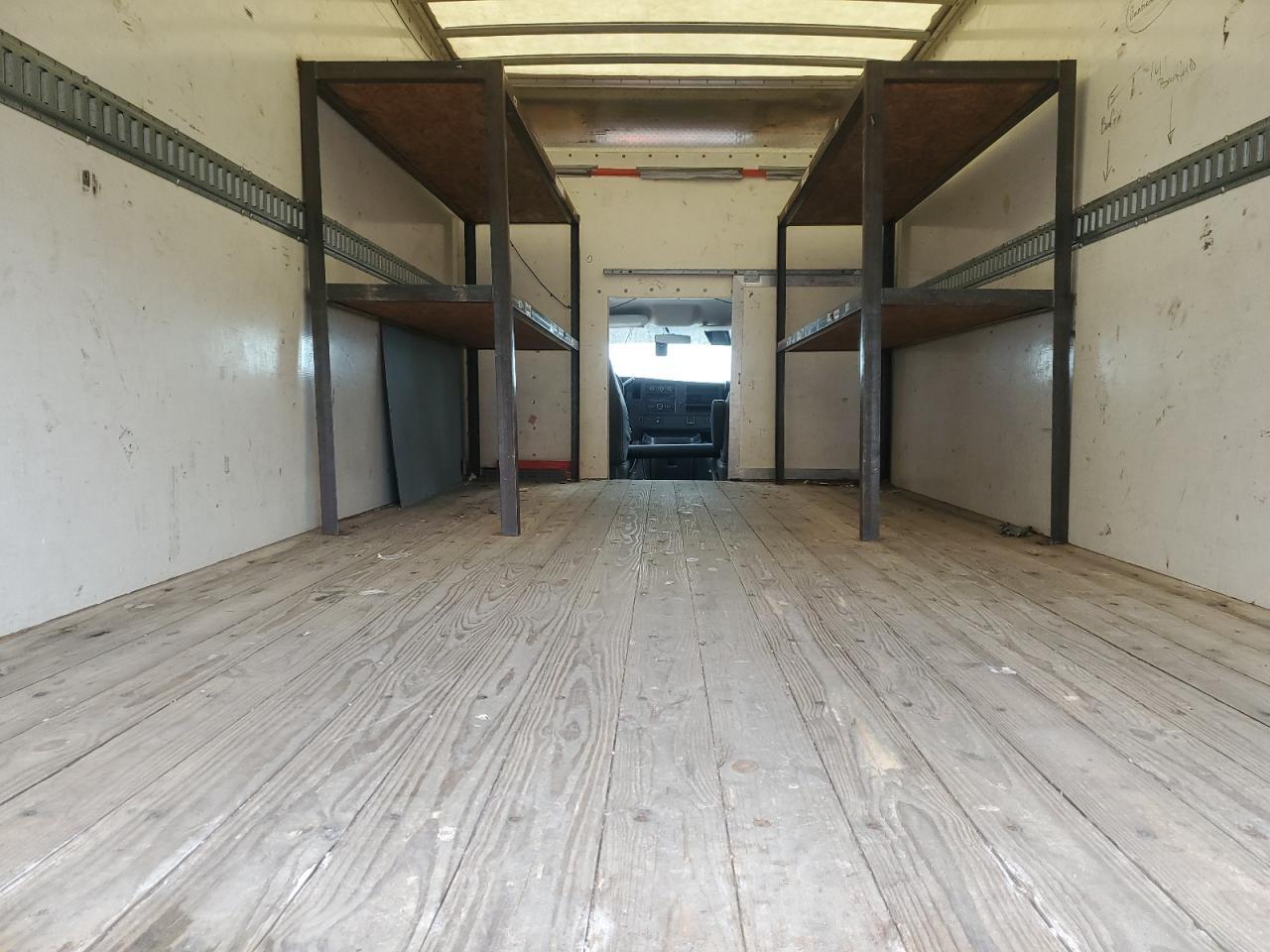 2018 Chev Express G4500