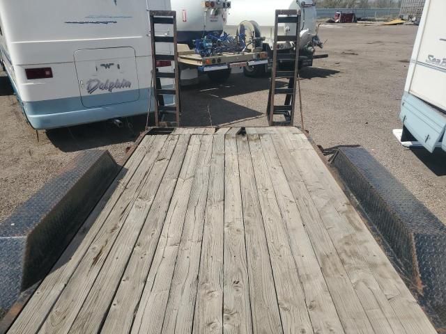 2000 Pjtm 2000 PJ Trailer Equipment Trailer