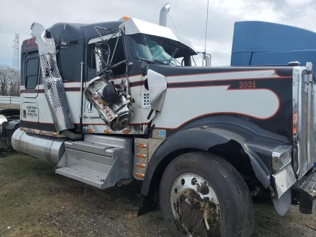 2021 Kenworth W900 Semi Truck