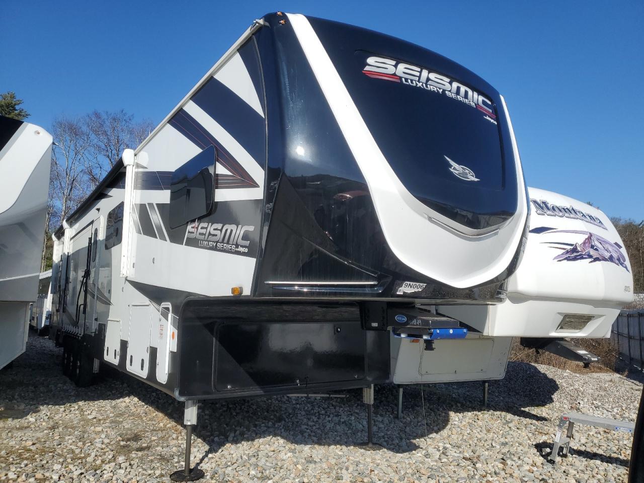 2023 Jayco Seismic