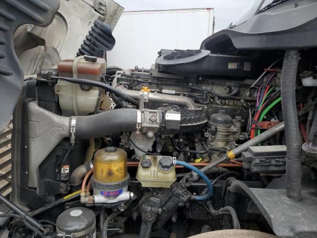 2016 Freightliner Cascadia 125 Semi Truck