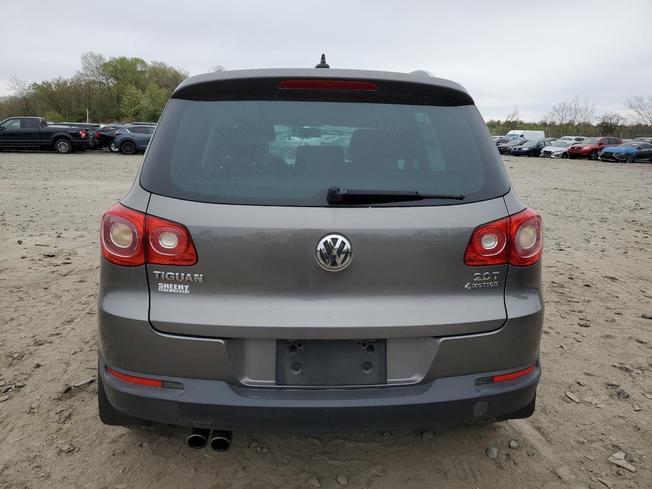 2011 Volkswagen Tiguan s