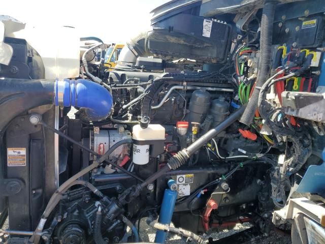 2023 Kenworth T880 Fuel Truck