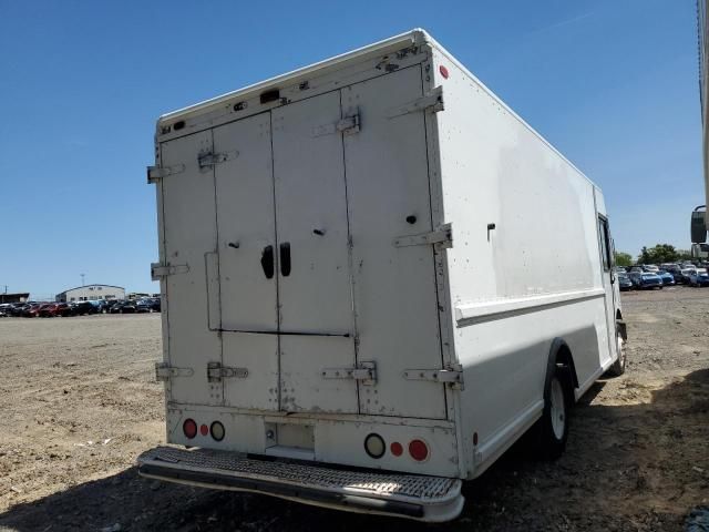 2005 Freightliner Chassis M Line WALK-IN Van