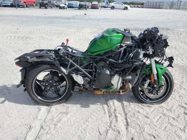 2022 Kawasaki ZX1002 R