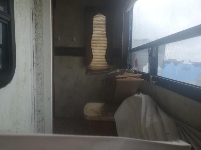 2011 Laredo Camper