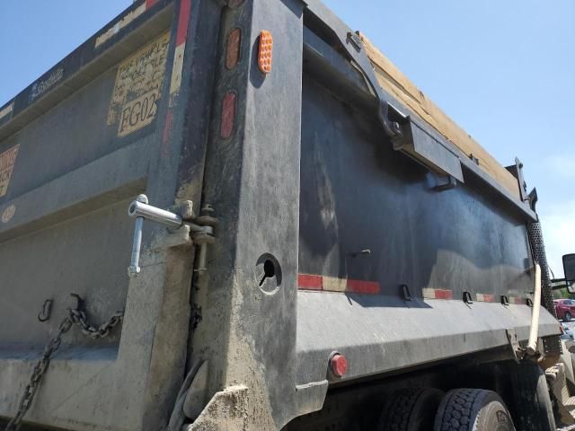 2018 Kenworth T880 Dump Truck