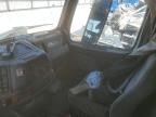 2001 Volvo VNL Semi Truck
