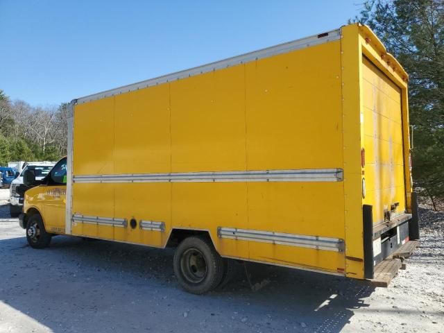 2013 GMC Savana Cutaway G3500