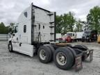 2017 Freightliner Cascadia 125 Semi Truck