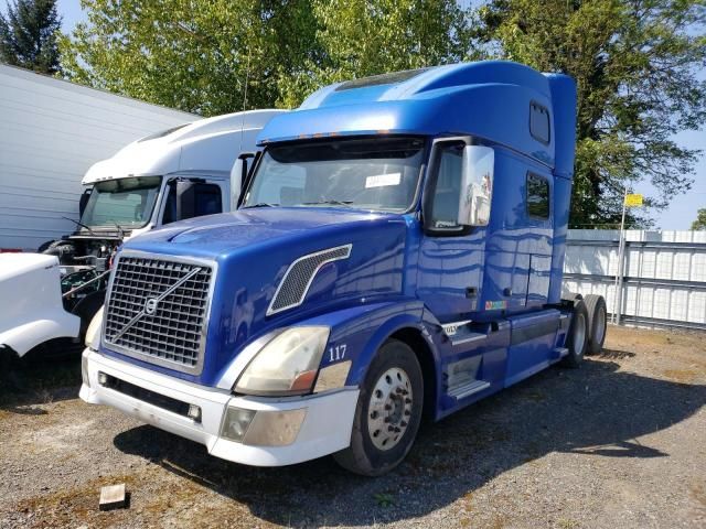 2006 Volvo VNL Semi Truck