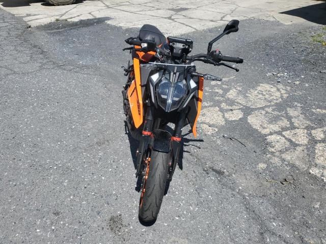 2024 KTM 390 Duke
