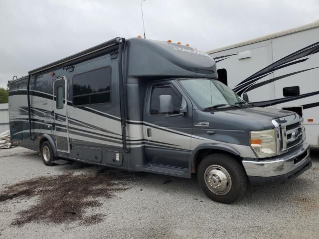 2010 Ford Econoline E450 Super Duty Cutaway Van