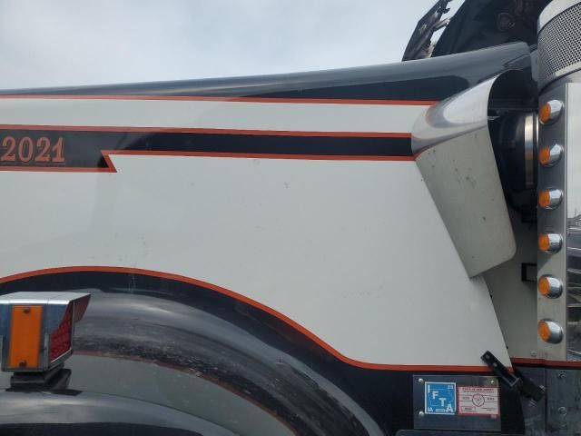 2021 Kenworth W900 Semi Truck