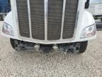 2015 Peterbilt 579 Semi Truck