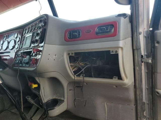2007 Peterbilt 379 Semi Truck