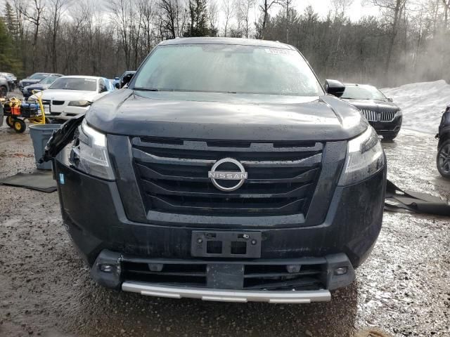 2022 Nissan Pathfinder SL