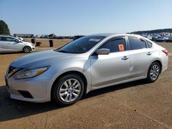 Salvage cars for sale from Copart Longview, TX: 2016 Nissan Altima 2.5