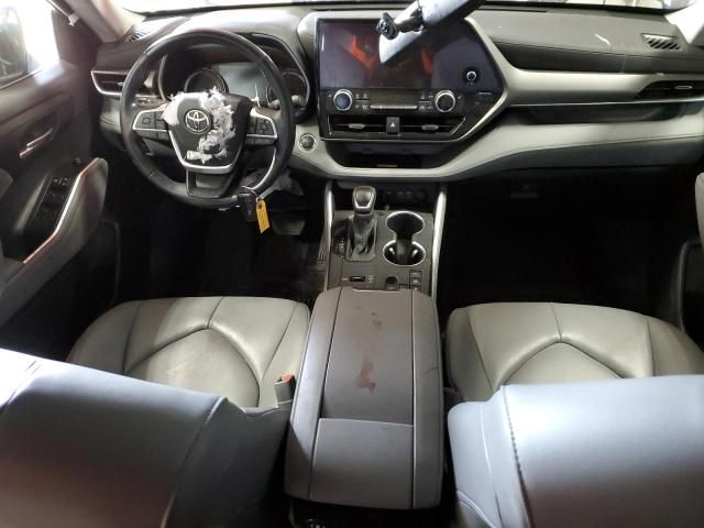 2023 Toyota Highlander Hybrid XLE