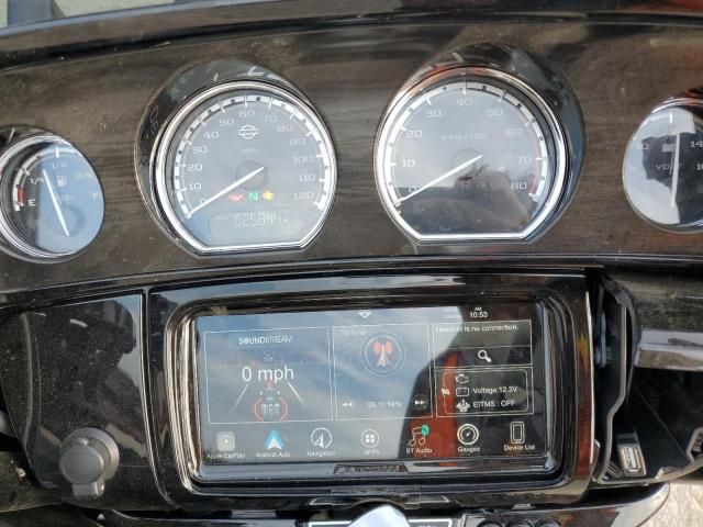 2017 Harley-Davidson Flhxse CVO Street Glide