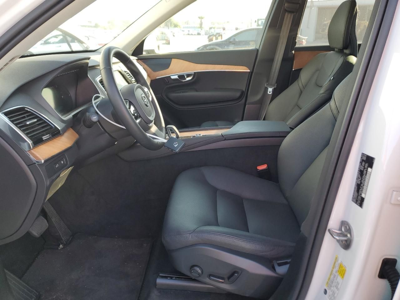 2024 Volvo Xc90 Plus