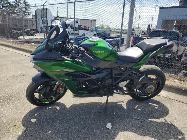 2021 Kawasaki ZX1002 D