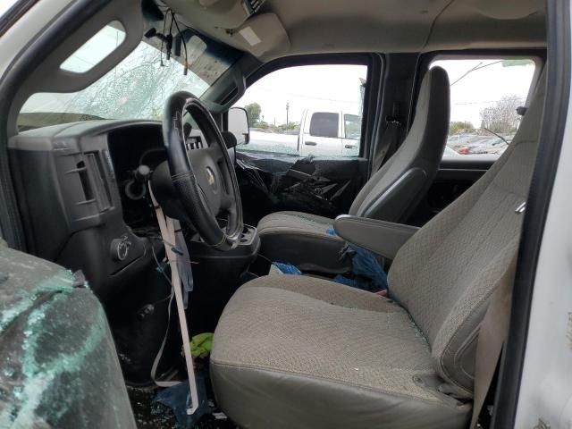 2017 Chevrolet Express G3500 LT