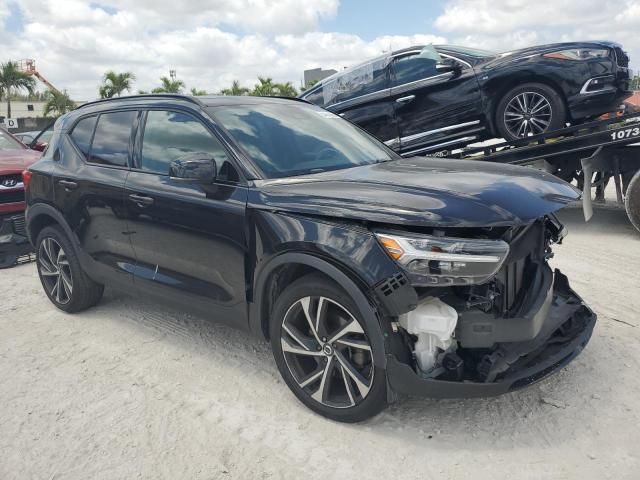 2021 Volvo XC40 T4 R-Design