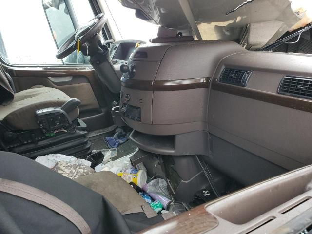 2017 Volvo VNL Semi Truck