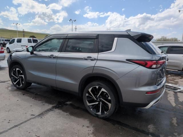 2023 Mitsubishi Outlander SE