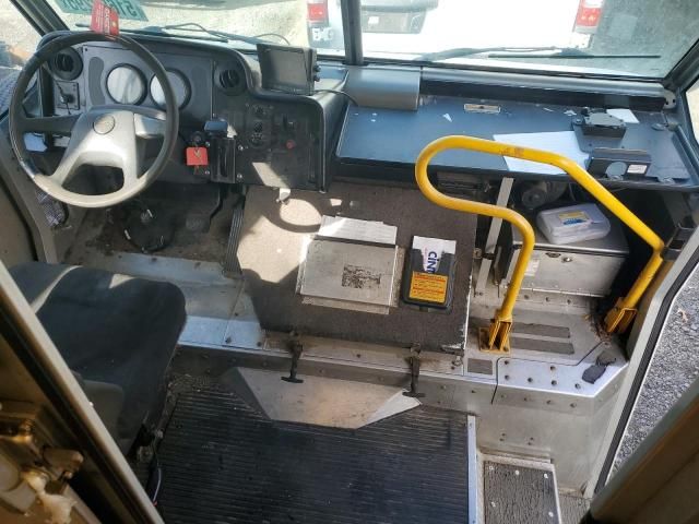 2007 Freightliner Chassis M Line WALK-IN Van