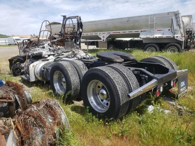 2017 Peterbilt 579