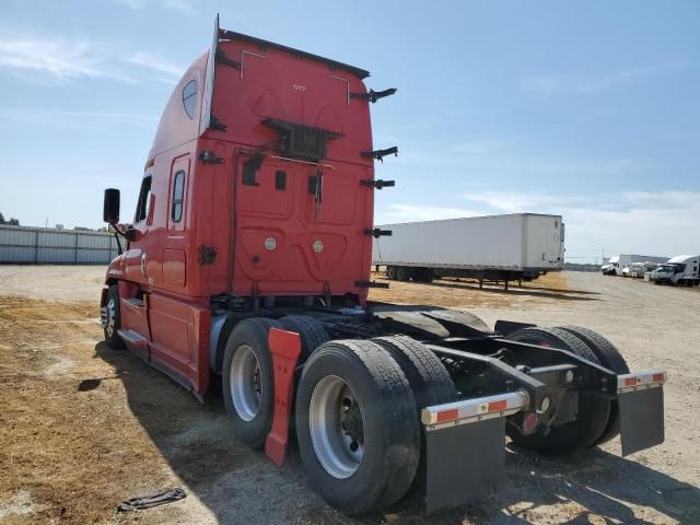 2016 Freightliner Cascadia 125 Semi Truck