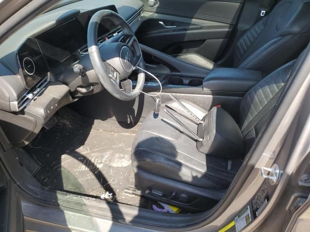2022 Hyundai Elantra Limited