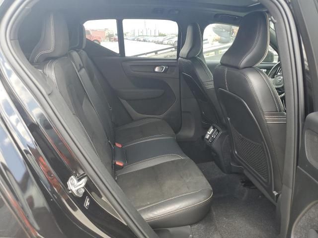 2021 Volvo XC40 T4 R-Design