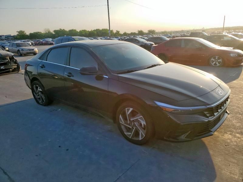 2025 Hyundai Elantra Limited