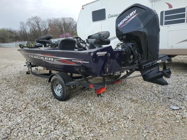 2020 Tracker Boat