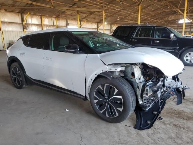 2024 KIA EV6 Light