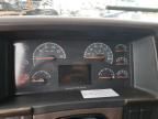2014 Volvo VNL Semi Truck