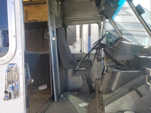 2005 Freightliner MT 55 Delivery Van