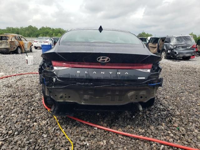 2024 Hyundai Elantra Blue