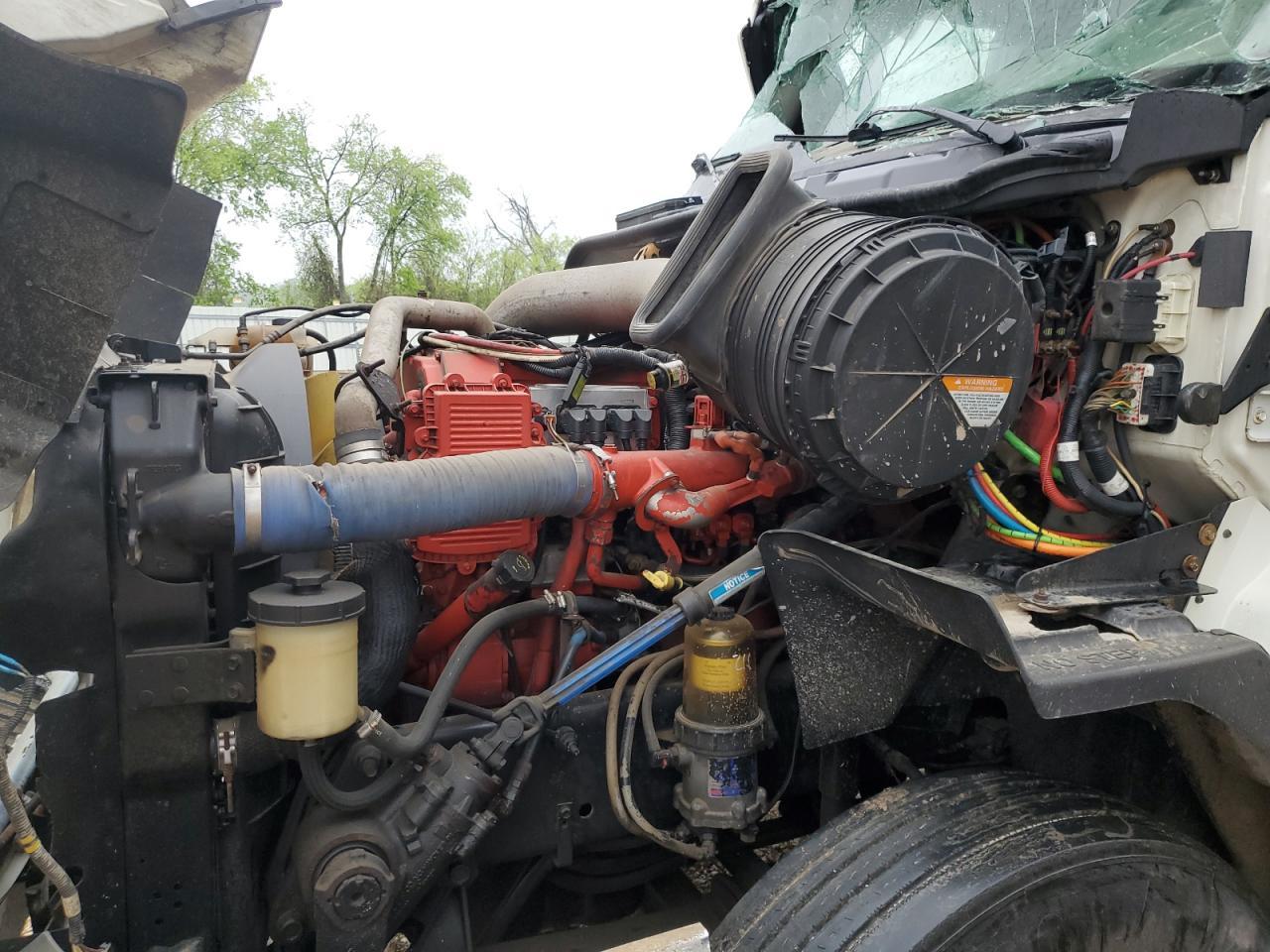 2010 International LF627 Semi Truck